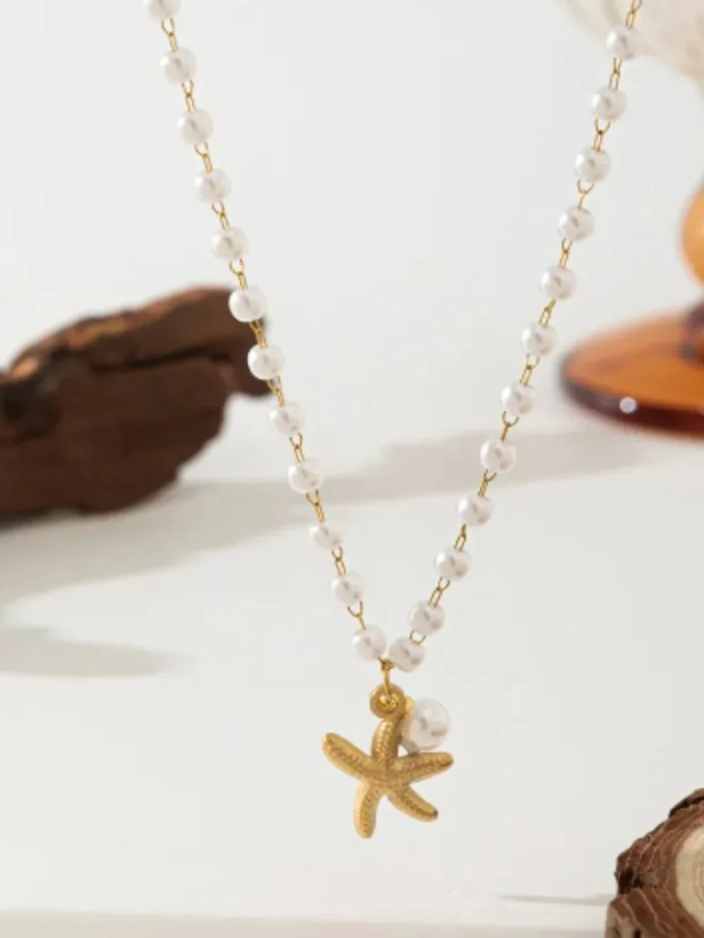 ⭐ Starfish Pearl Necklace – Gold Stainless Steel